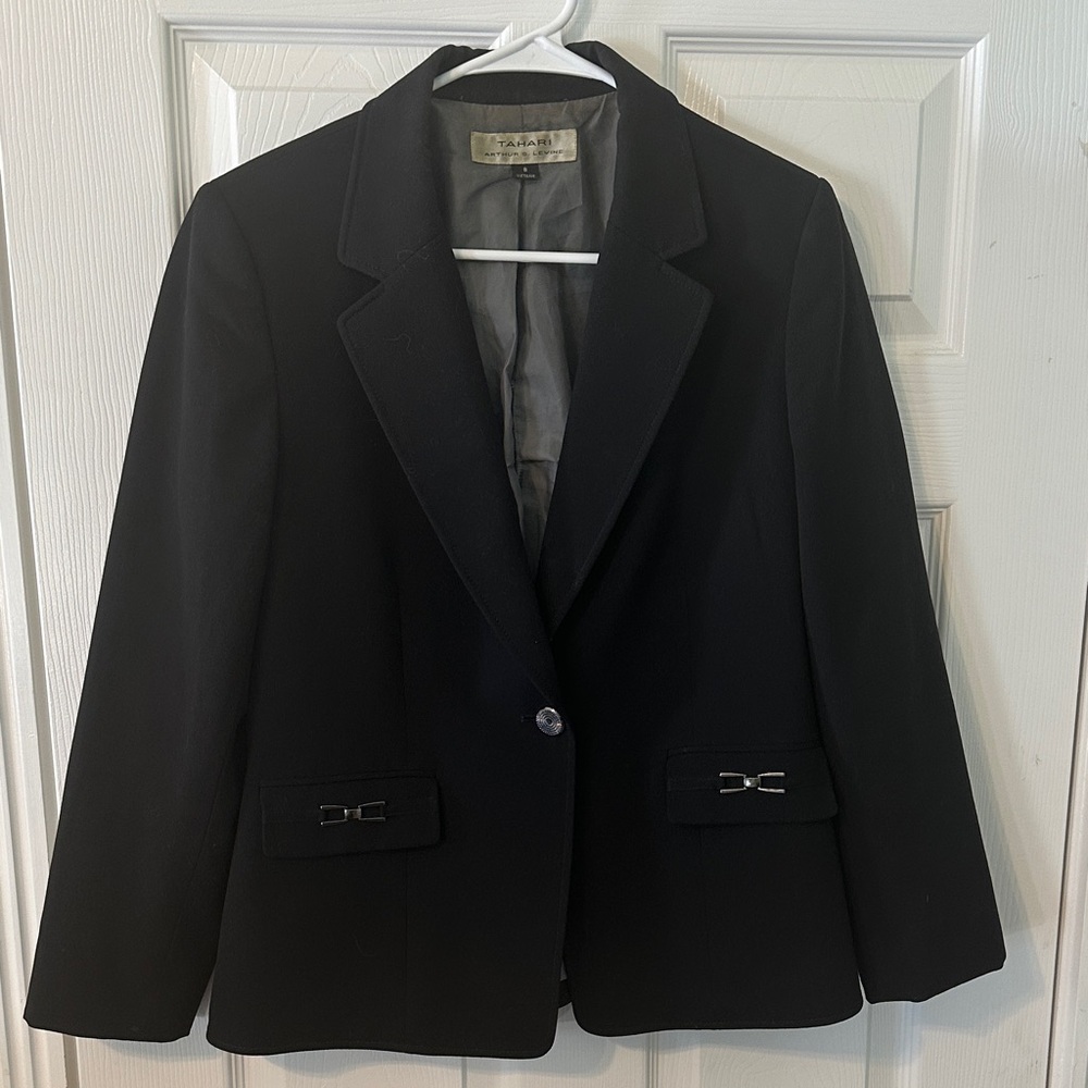 Tahari Black Tailored Blazer Women’s Size 8